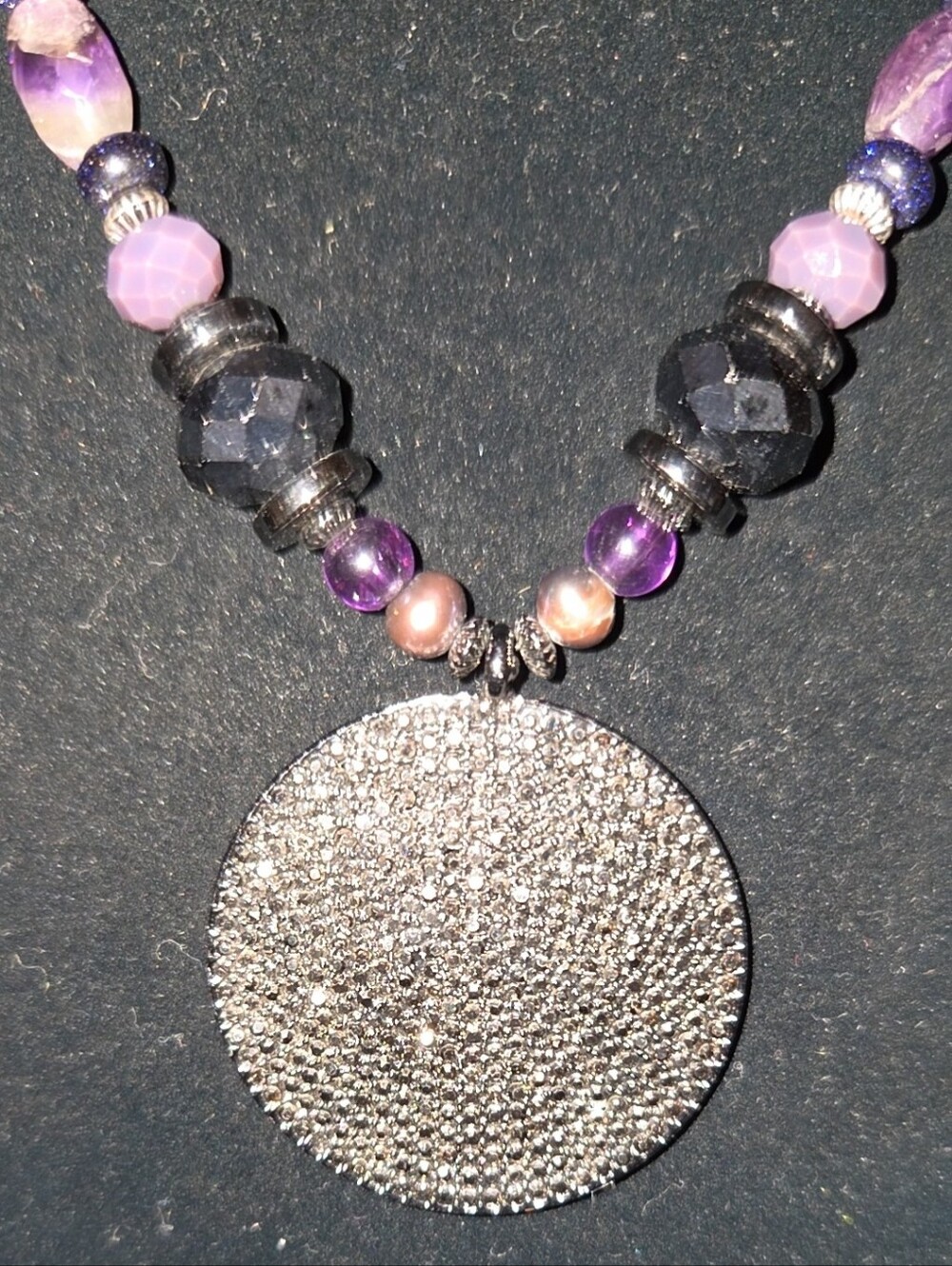 Chico’s Purple Beaded Pavé Disc Pendant Statement Necklace Silver Tone - Picture 4 of 10